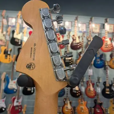 Fender Roadworn Telecaster Deluxe 2